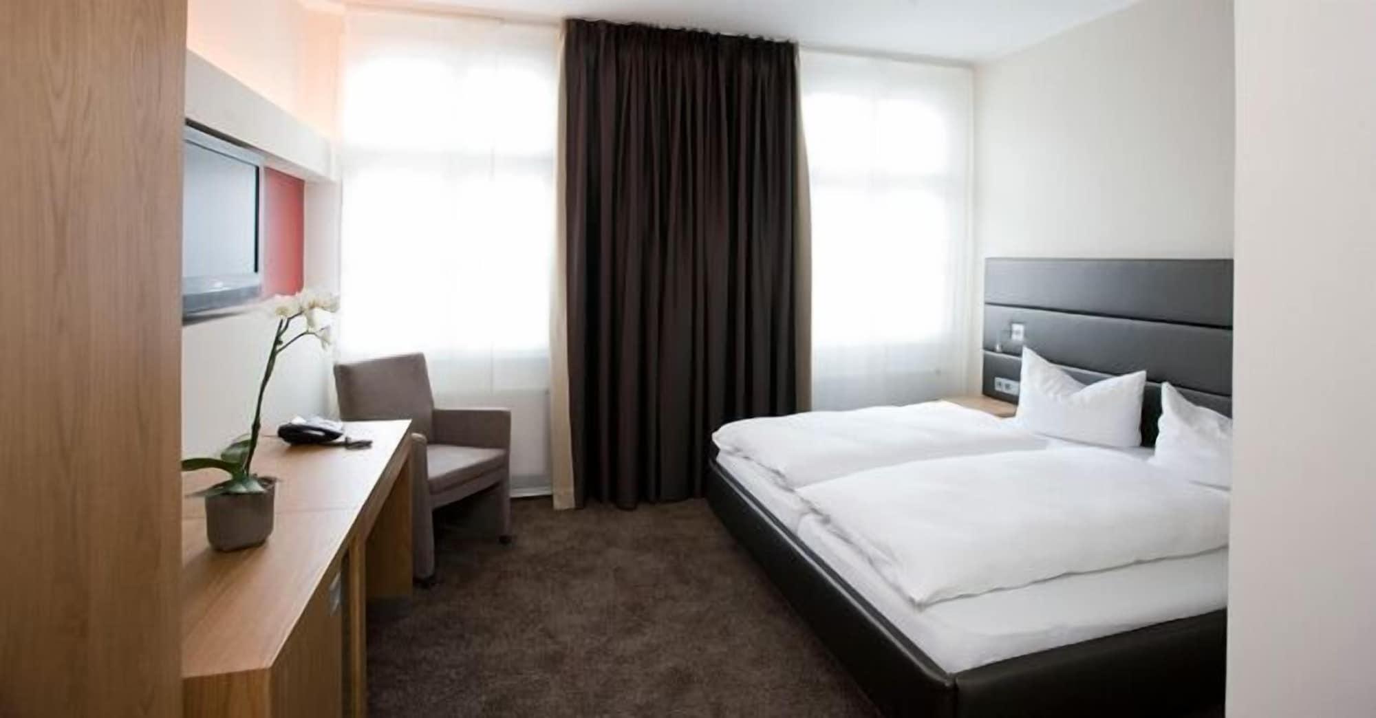 Hotel Graefrather Hof Solingen Kültér fotó